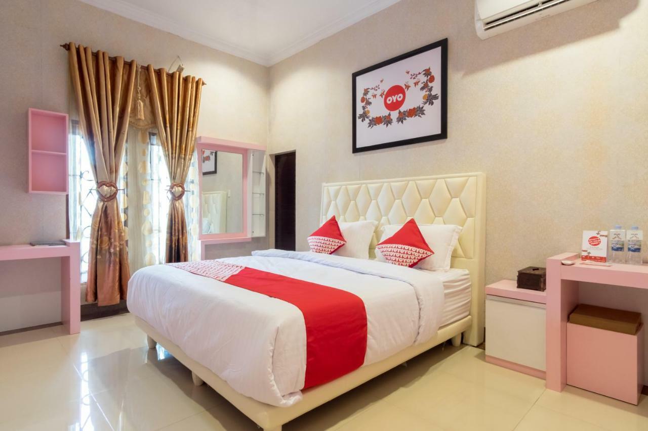 מדאן Oyo 619 Naufal Guest House Syariah מראה חיצוני תמונה